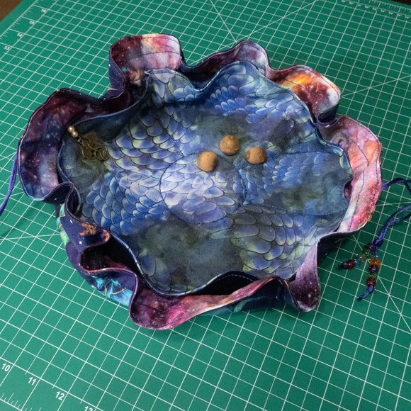 Dragon DND Bag Or Jewelry Bag Dice And Throw Bag Handmade Drawstring Fabric Bag - Picture 6 of 11